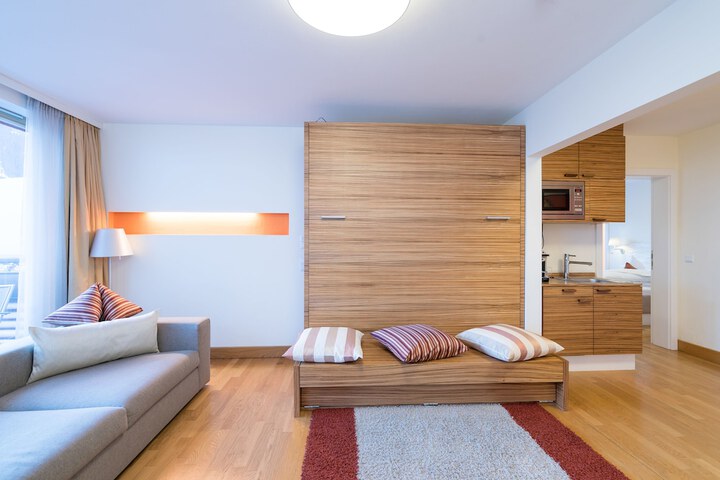 Room 16 of 115
