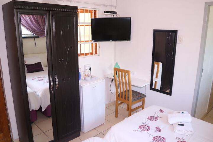 Room 14 of 68