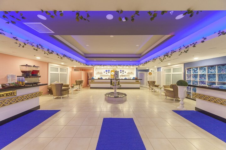 Hotel Interior 60 of 141