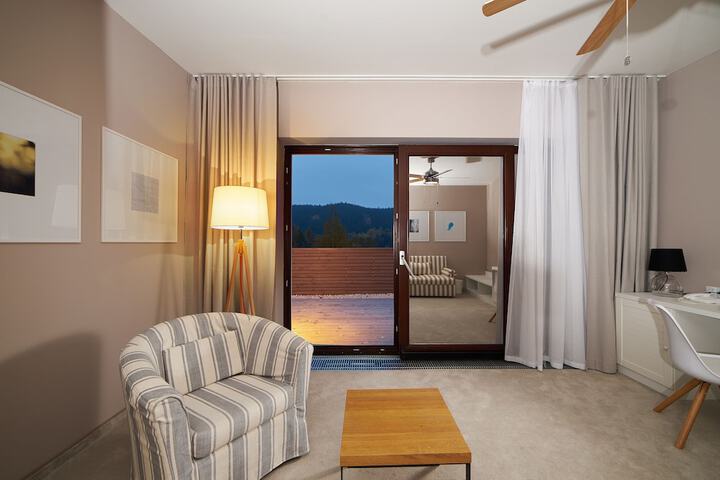 Room 19 of 115