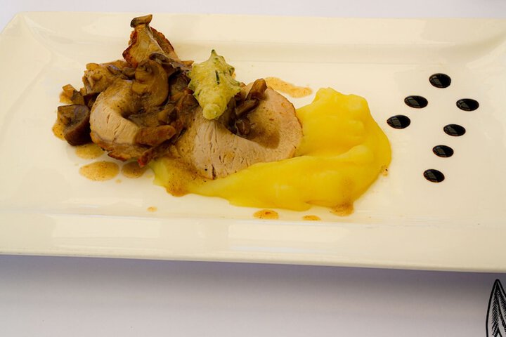 Dining 128 of 191