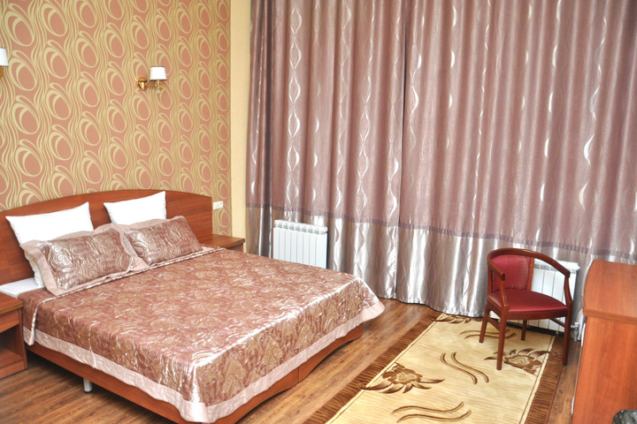 Room 12 of 20