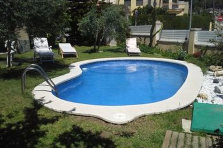 Pool 22 of 30