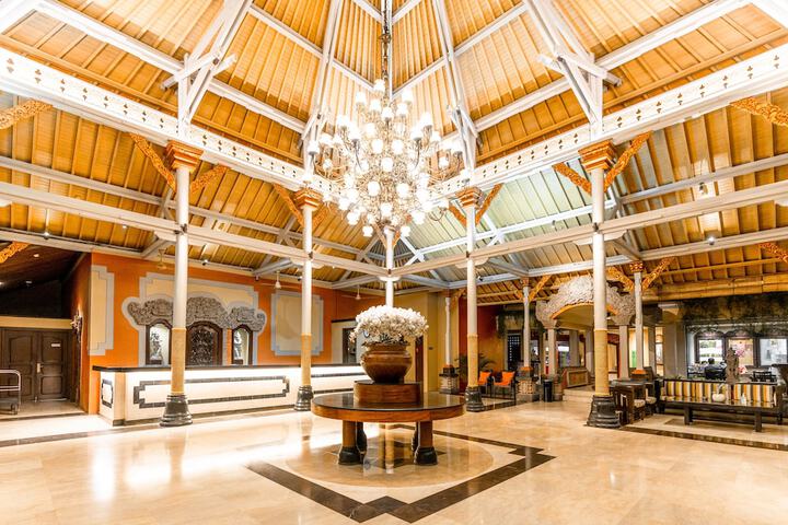 Guest Lobby
