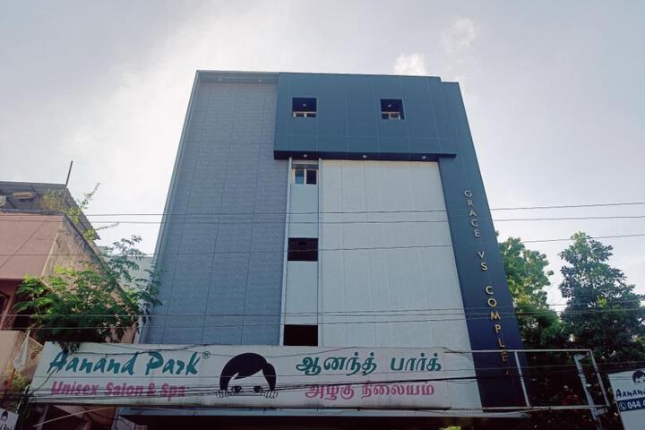 GT Empire Hotel Near Chennai Trade Centre
