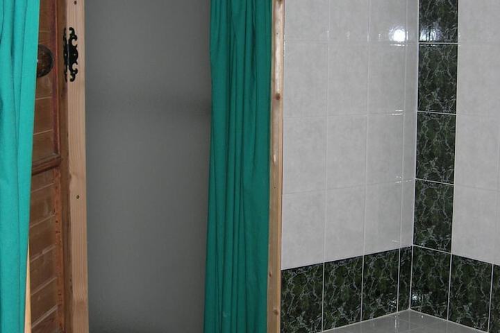 Room 16 of 51