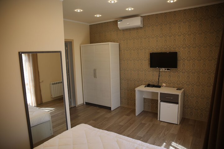Room 51 of 72