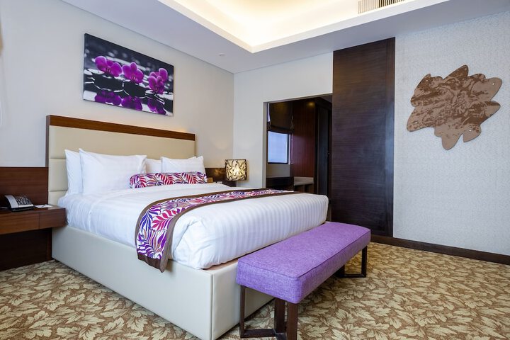 Room 12 of 49