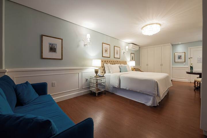 Room 52 of 137