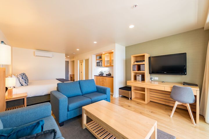Room 6 of 135
