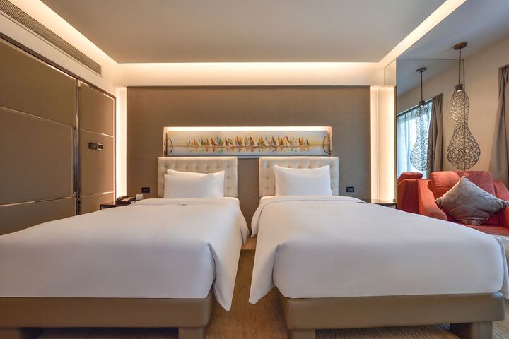 Room 14 of 41