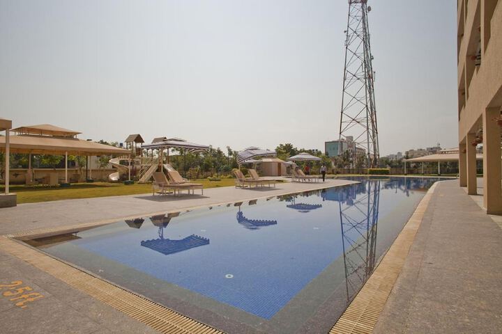 Pool 21 of 40