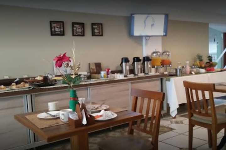 Breakfast/Coffee Service 36 of 48