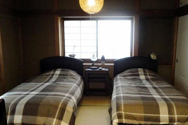 Room 3 of 23