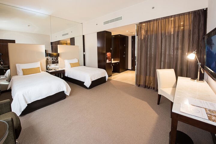 Room 5 of 56