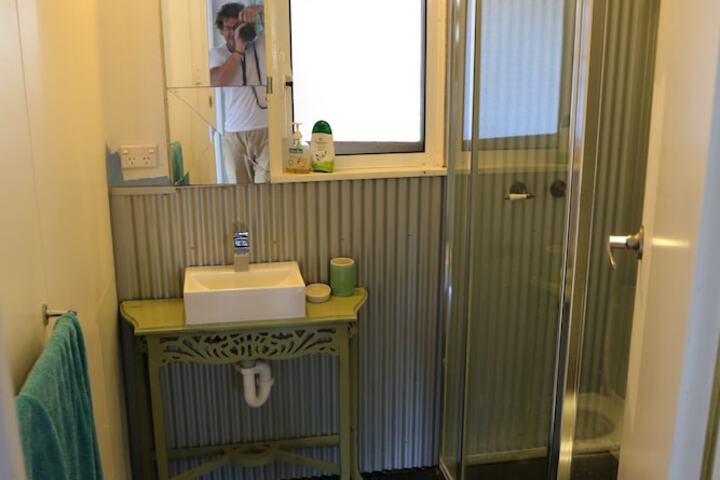 Room 15 of 21