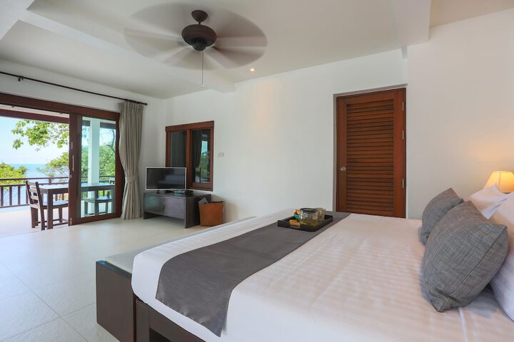 Room 10 of 62