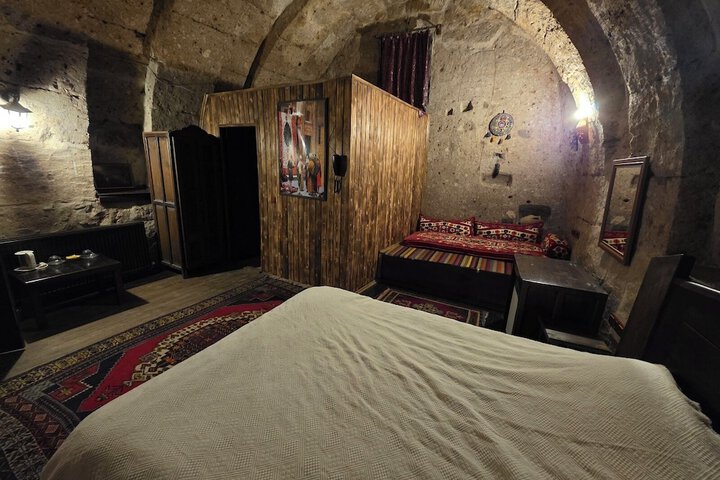 Room 249 of 578
