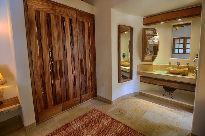 Room 3 of 36