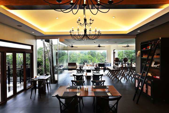 Dining 69 of 104