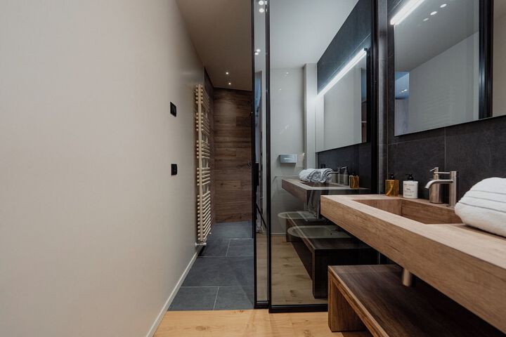 Room 30 of 57