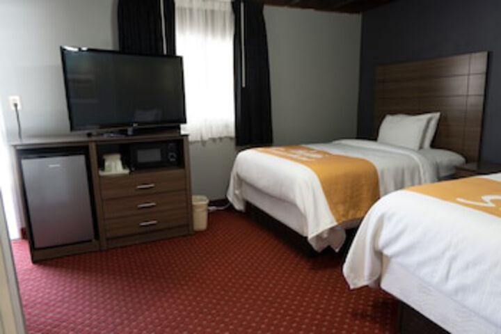 Room 40 of 129