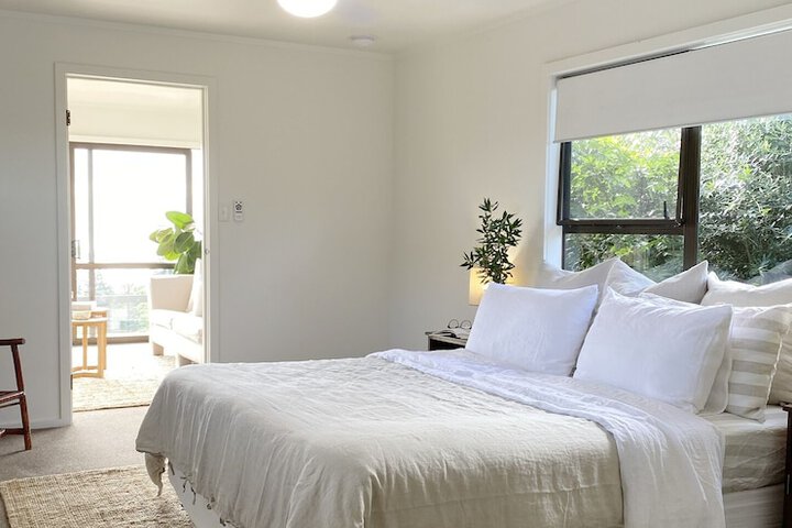 Room 2 of 35
