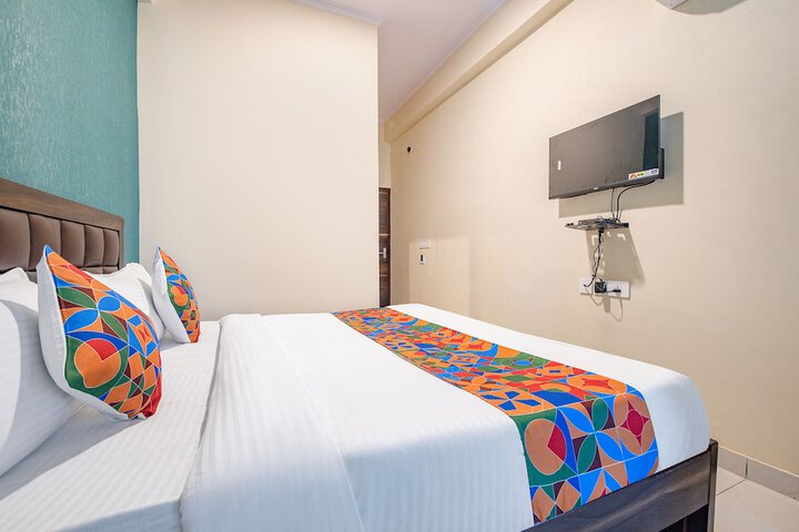 Room 14 of 24