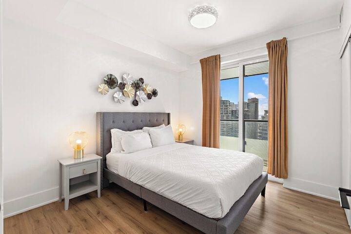Room 8 of 40