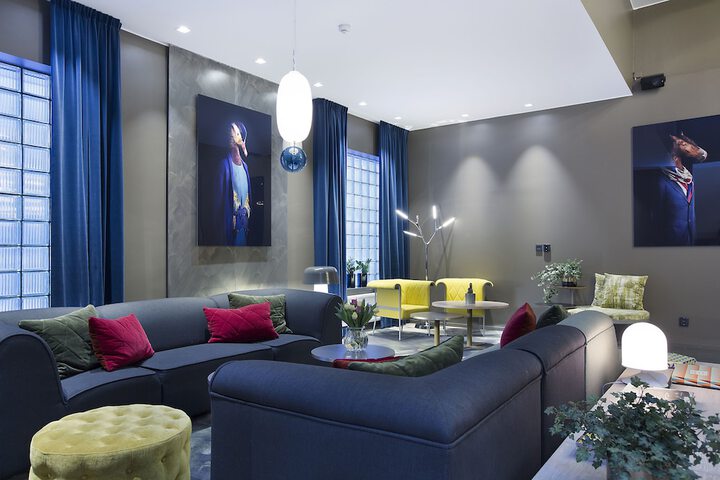 Lounge 59 of 70