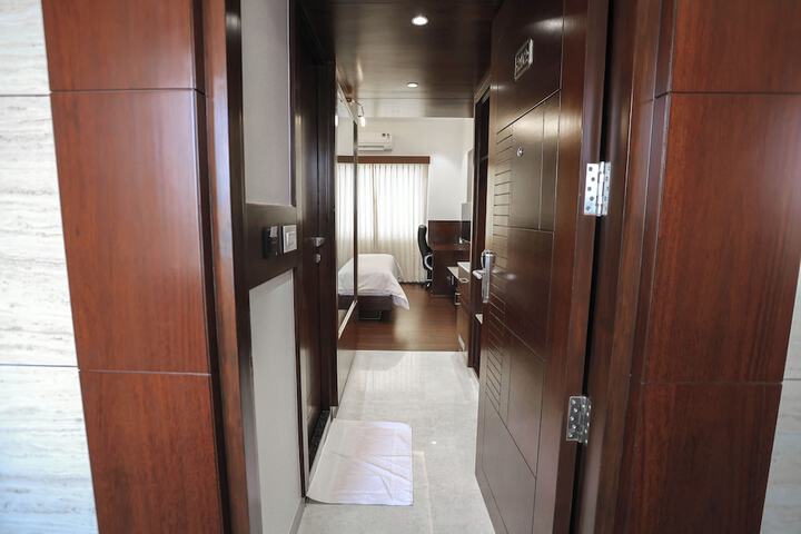 Room 12 of 43