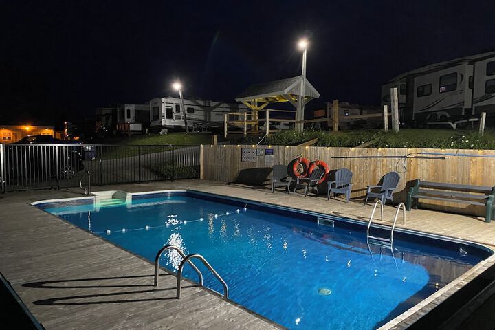 Pool 11 of 26