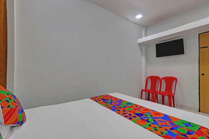 Room 10 of 29