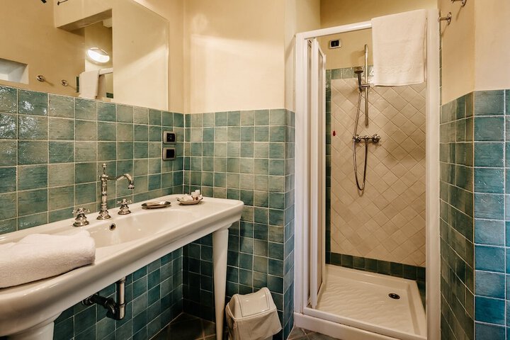 Bathroom Interior Photo