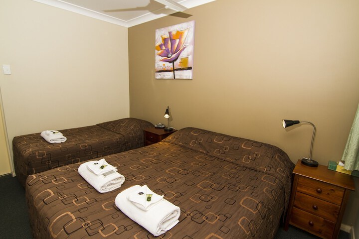 Room 7 of 35
