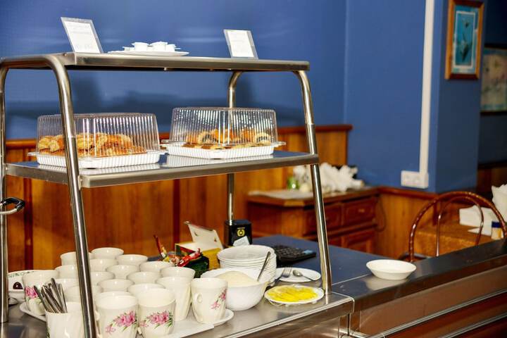 Breakfast/Coffee Service 40 of 54