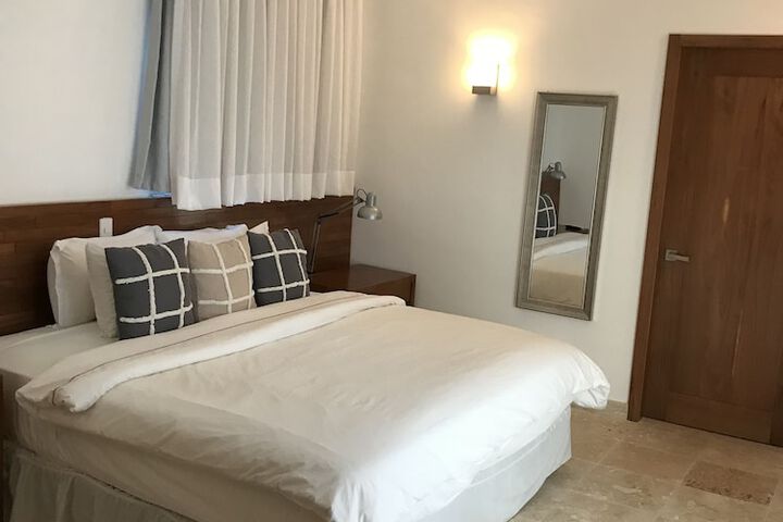 Room 15 of 71