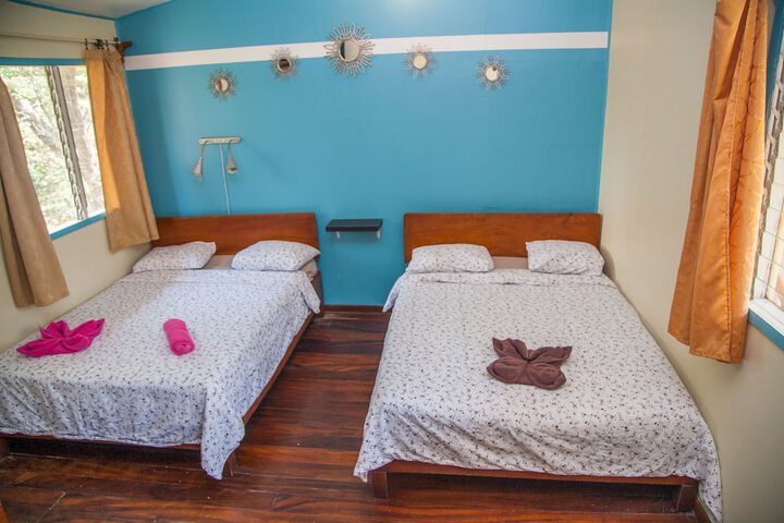 Room 2 of 67