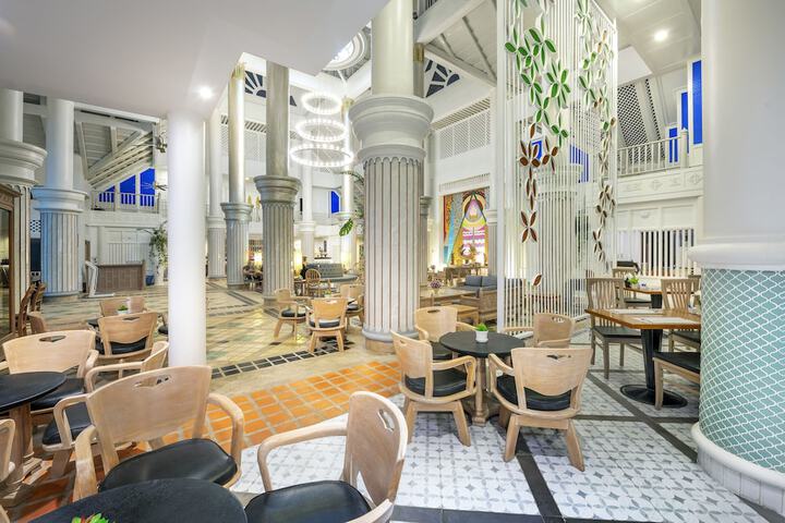 Hotel Interior 3 of 118