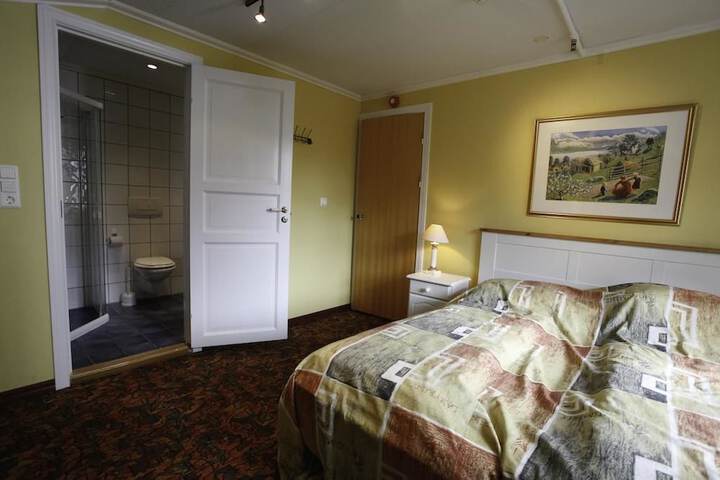Room 5 of 56