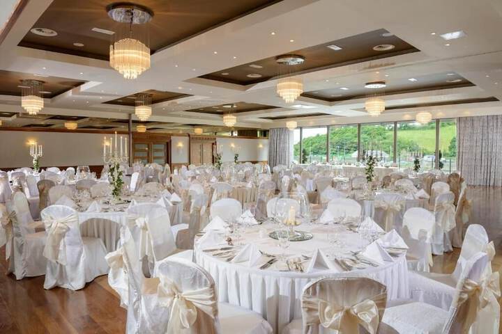 Indoor wedding