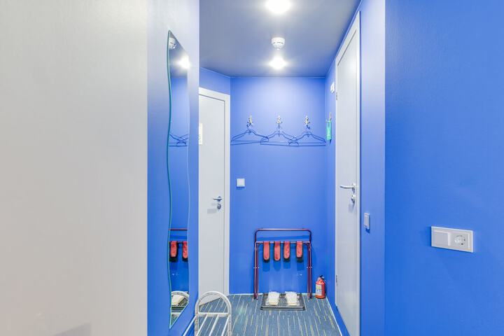 Room 13 of 69