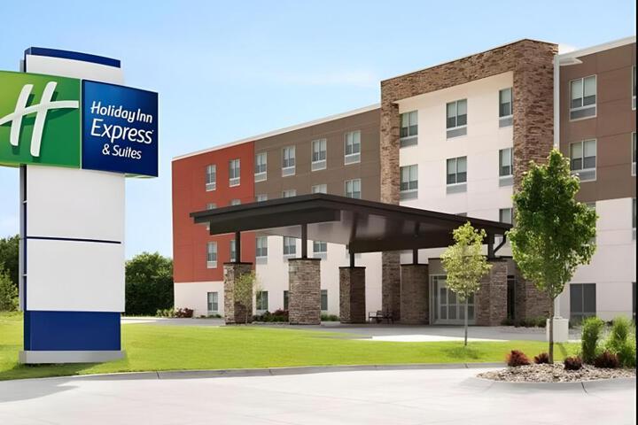 Holiday Inn Express & Suites Greensboro - Lake Oconee by IHG