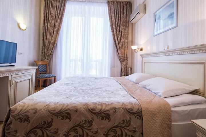 Room 21 of 69