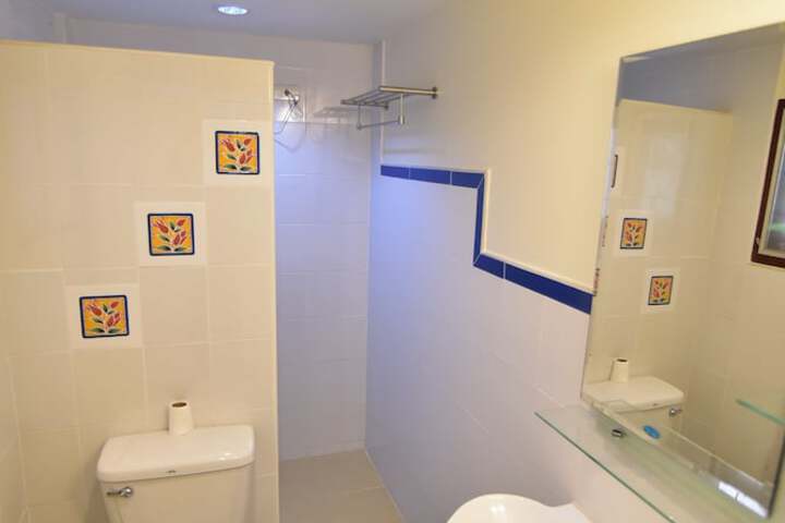 Room 32 of 62