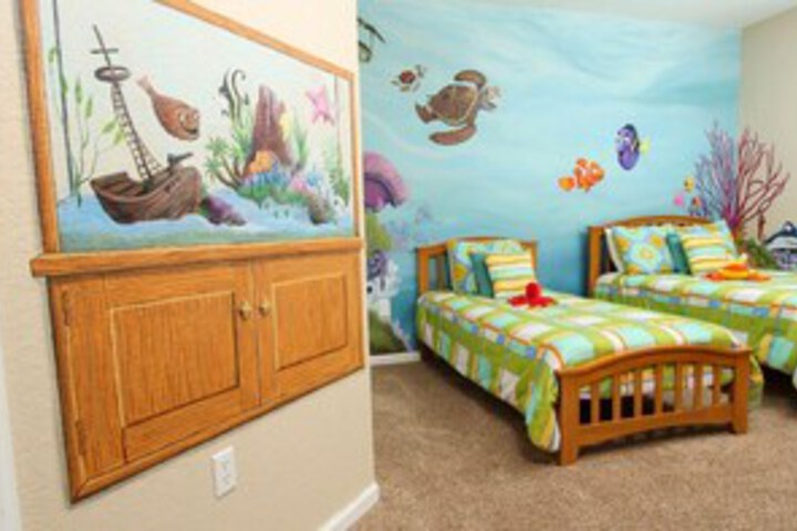 Room 35 of 43