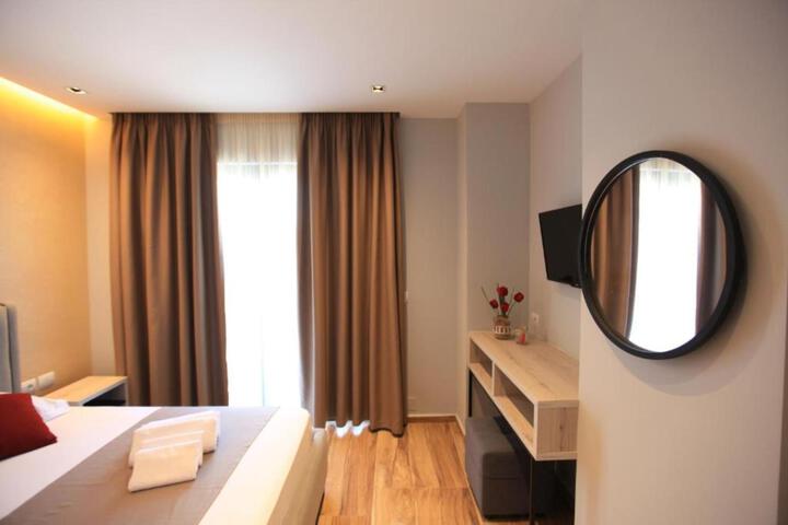 Room 41 of 143