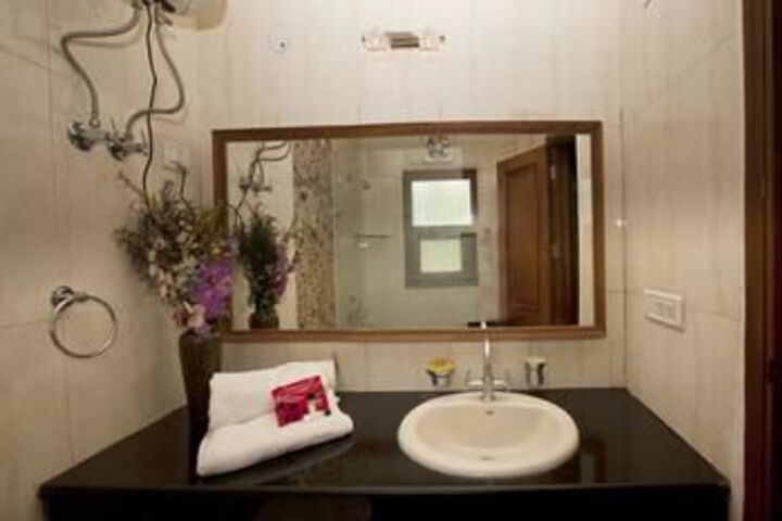 Room 5 of 25