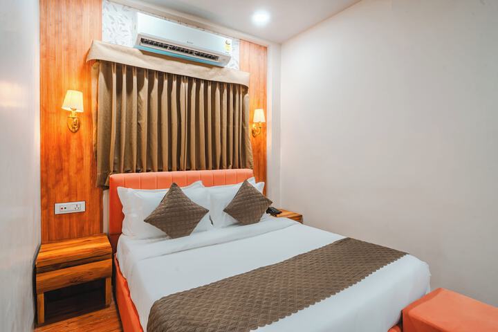 Room 27 of 51