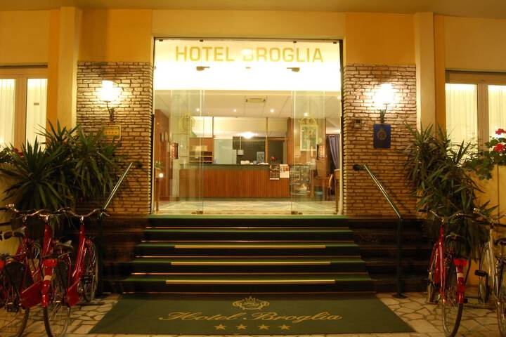 Hotel 30 of 47